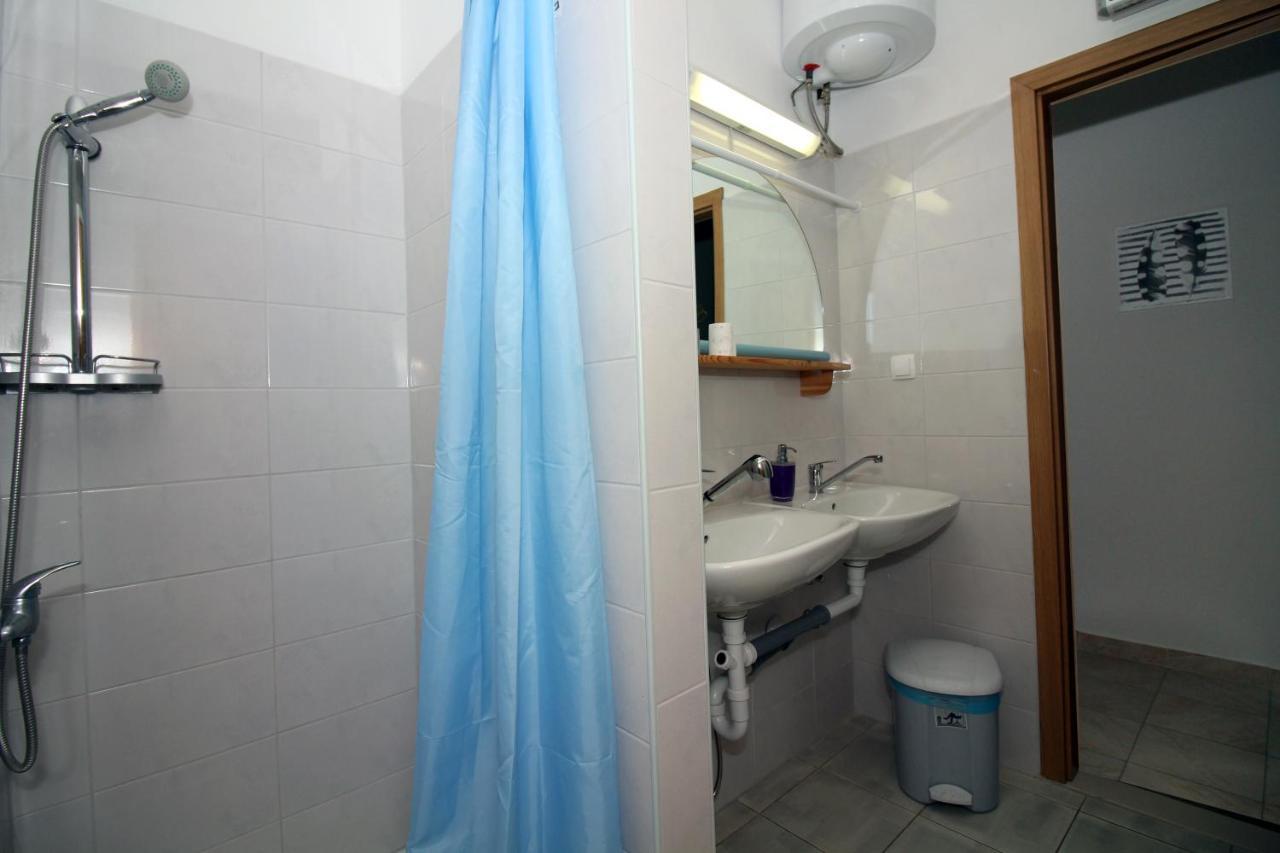 Hostel Marko Tisno Buitenkant foto