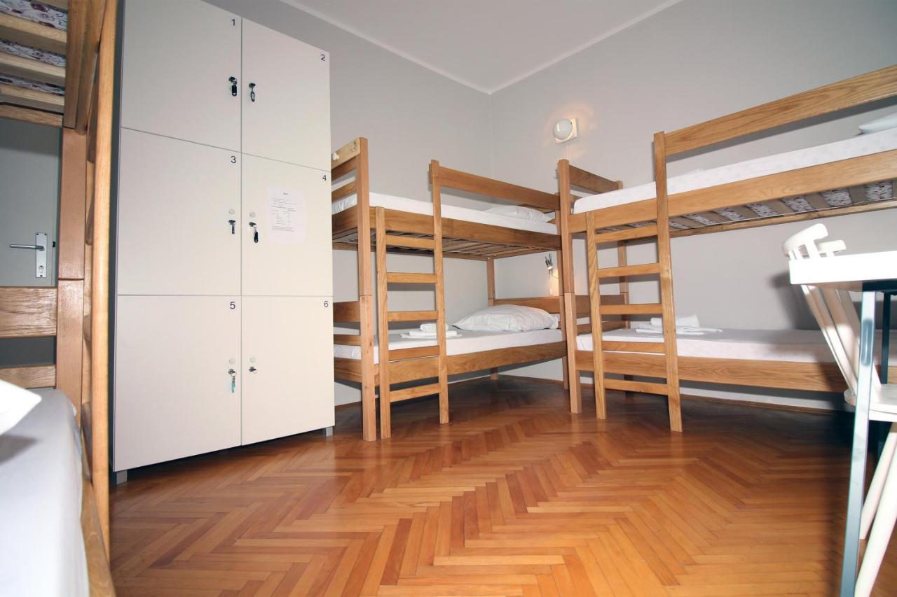 Hostel Marko Tisno Buitenkant foto
