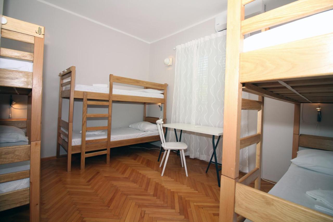 Hostel Marko Tisno Buitenkant foto
