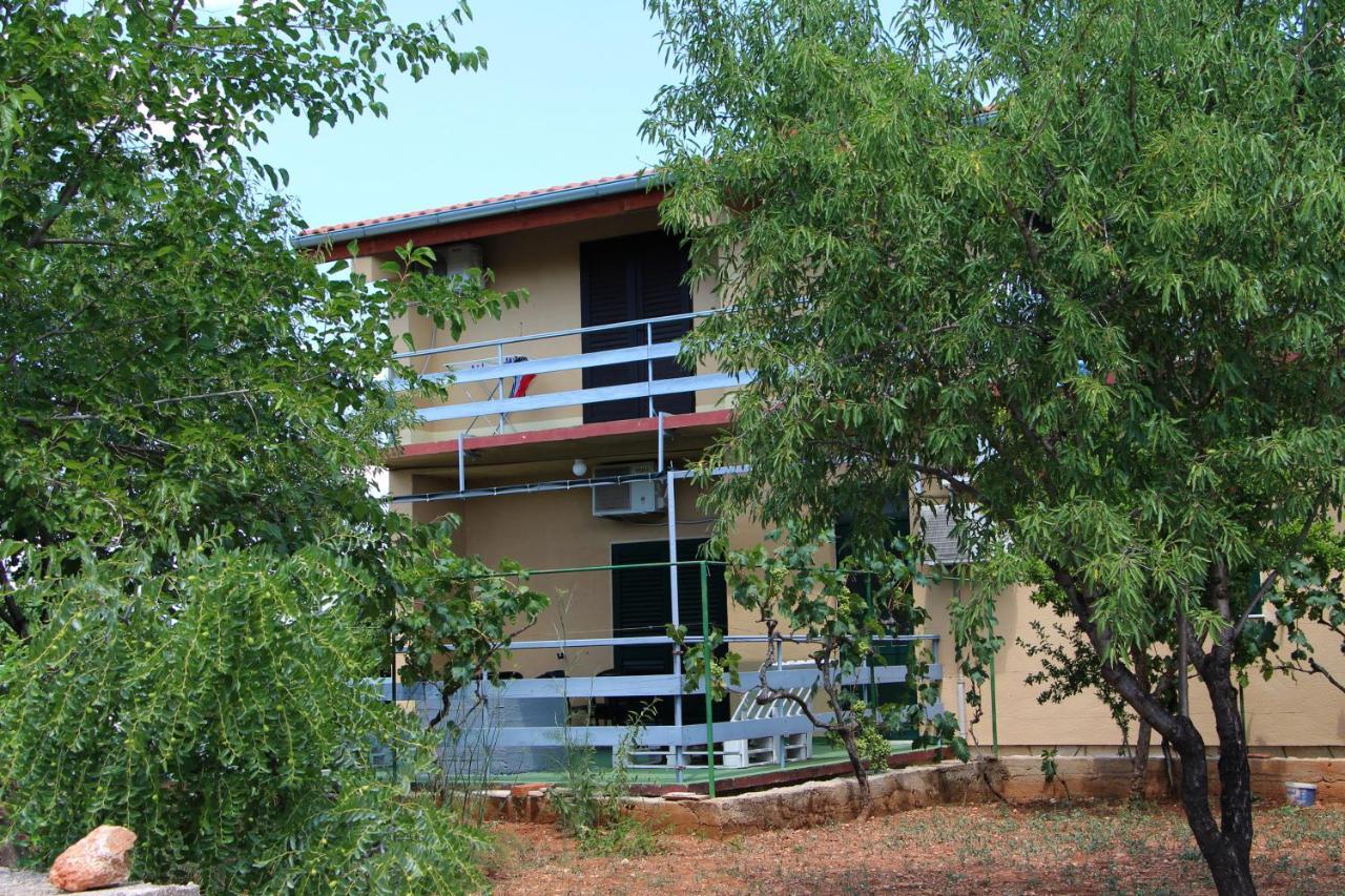 Hostel Marko Tisno Buitenkant foto
