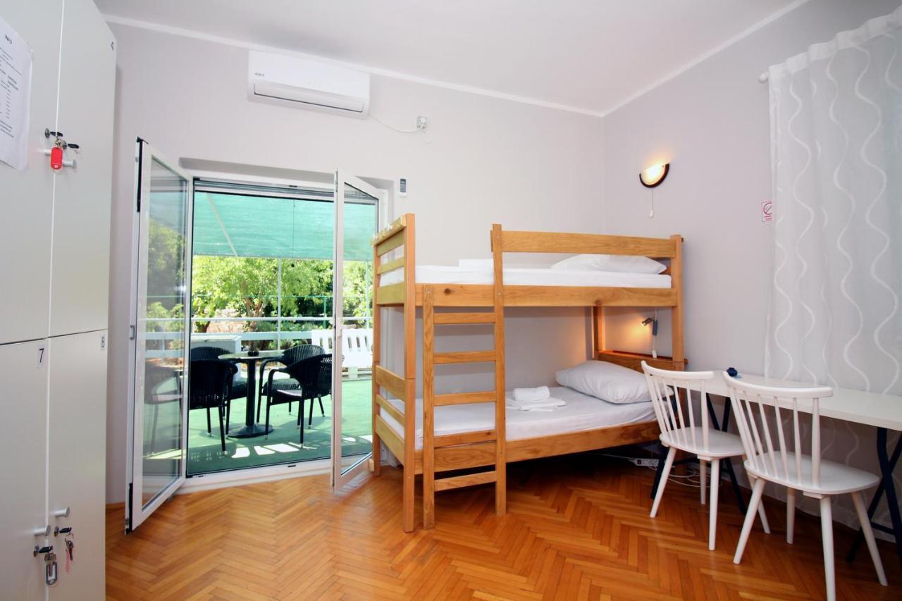 Hostel Marko Tisno Buitenkant foto